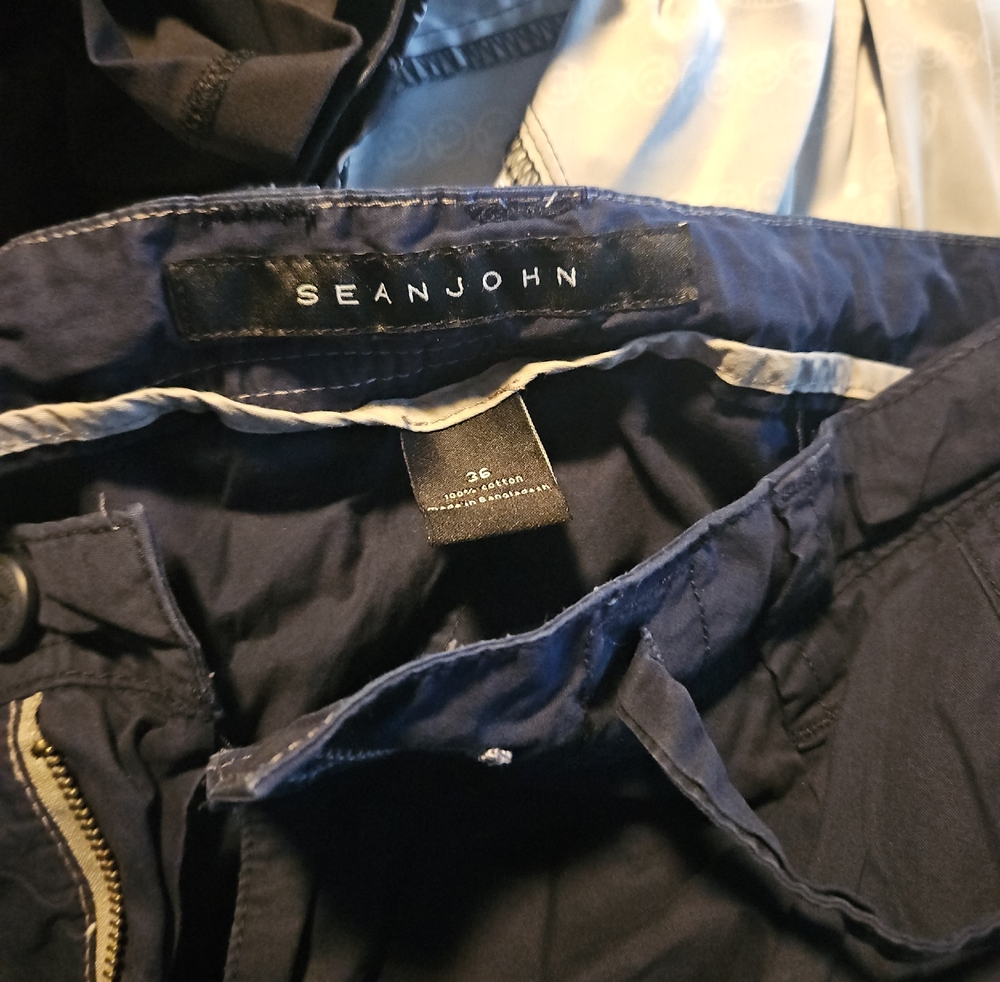 Sean John Men’s Cargo Pants in Navy Blue
